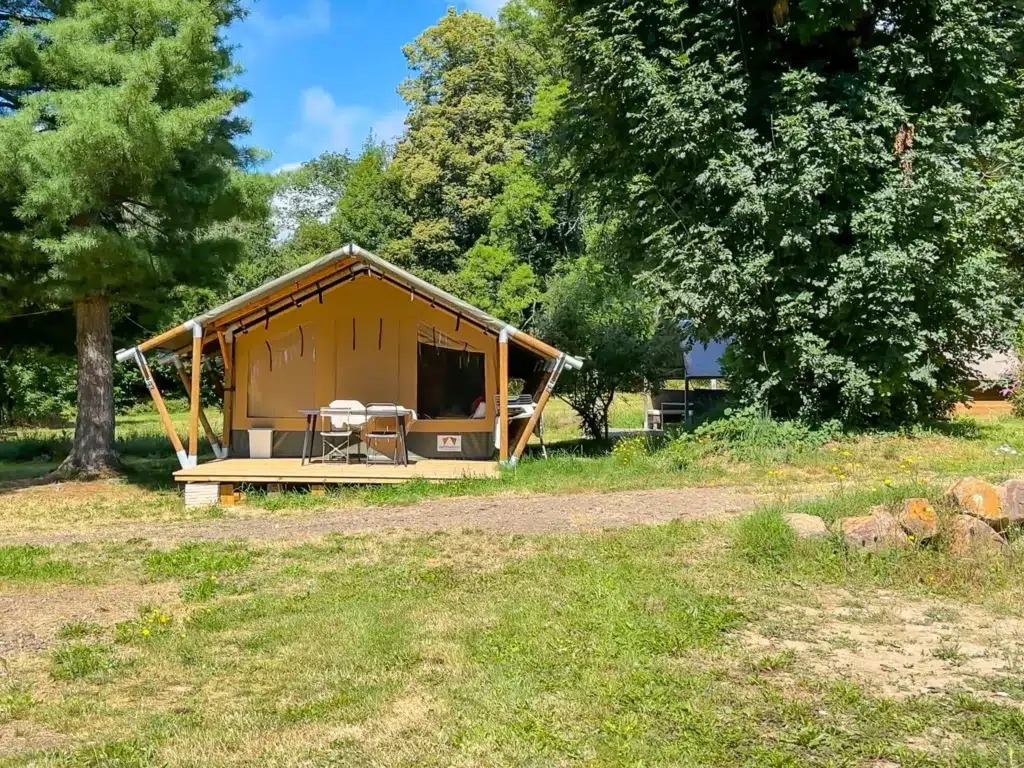 location ecolodges dans le puy de dome