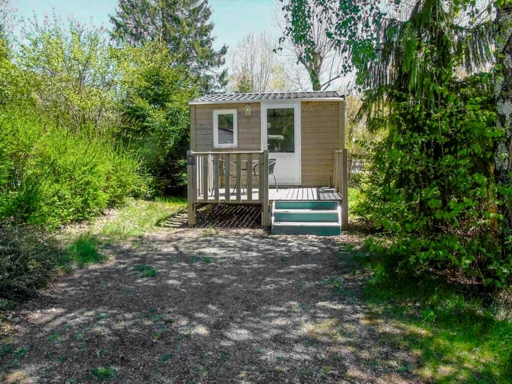 BUNGALOW personnes m