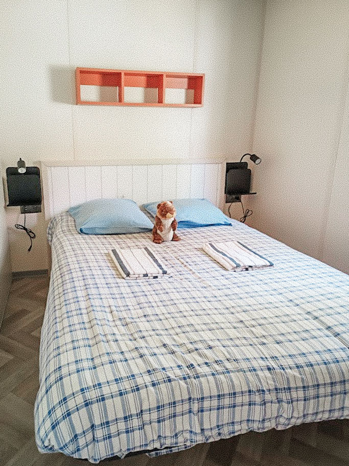 chambre lit double chalet